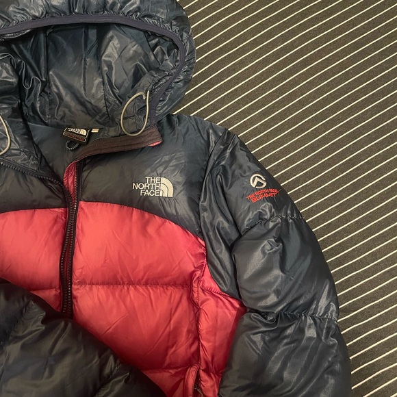 Women’s The North Face puffer coat. Size Large - Picture 2 of 4